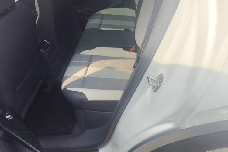 Used Volkswagen ID.4 CROZZ 2022 Pure Edition Limited Edition Left Rear Seat