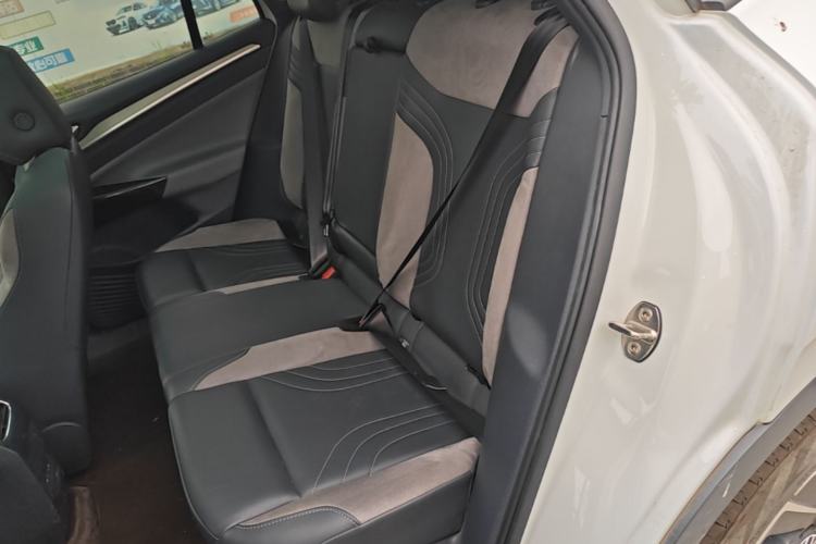 Used Volkswagen ID.4 CROZZ 2022 Long-Range Lite PRO Edition Left Rear Seat