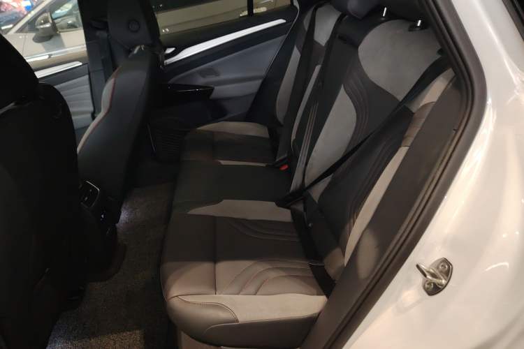 Used Volkswagen ID.4 CROZZ 2022 High-Performance PRIME Edition Left Rear Seat