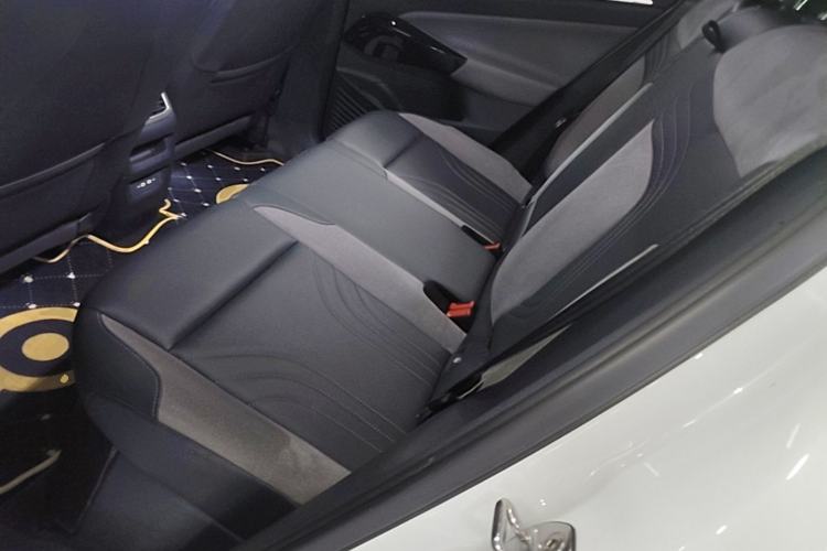 Used Volkswagen ID.4 CROZZ 2022 Long-Range Lite PRO Edition Left Rear Seat