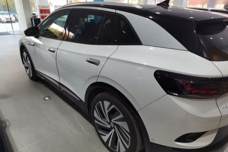 Used Volkswagen ID.4 CROZZ 2022 High-Performance PRIME Edition Left Side