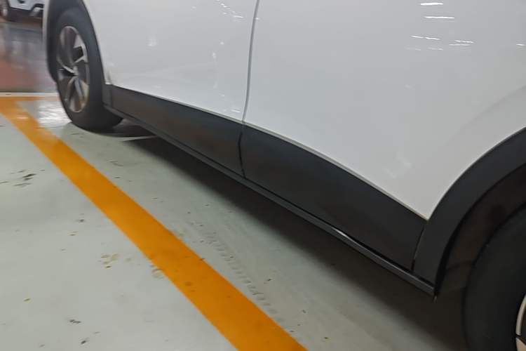 Used Volkswagen ID.4 CROZZ 2022 Pure Edition Limited Edition Left Side Sill