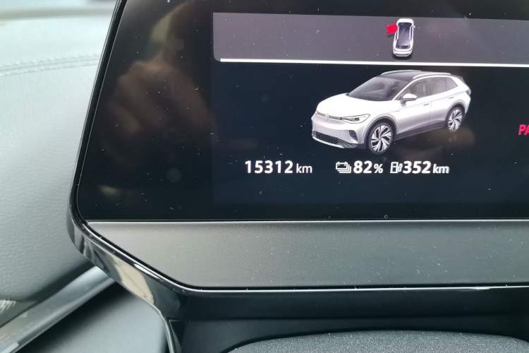 Used Volkswagen ID.4 CROZZ 2022 Long-Range Lite PRO Edition Odometer Close Up