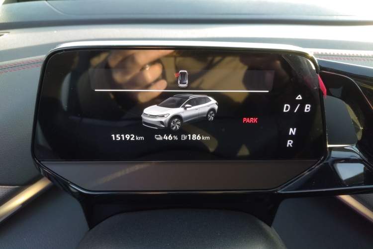 Used Volkswagen ID.4 CROZZ 2022 High-Performance PRIME Edition Odometer Close Up