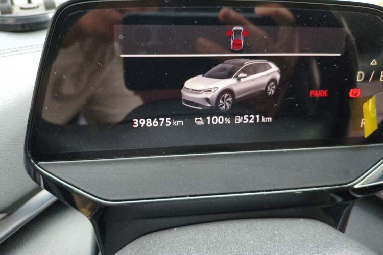 Used Volkswagen ID.4 CROZZ 2022 Long-Range PURE+ Edition Odometer Close Up