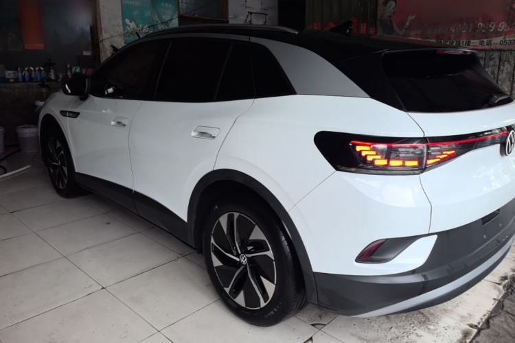 Used Volkswagen ID.4 CROZZ 2022 Standard Range PURE Edition Rear Left 45 Deg