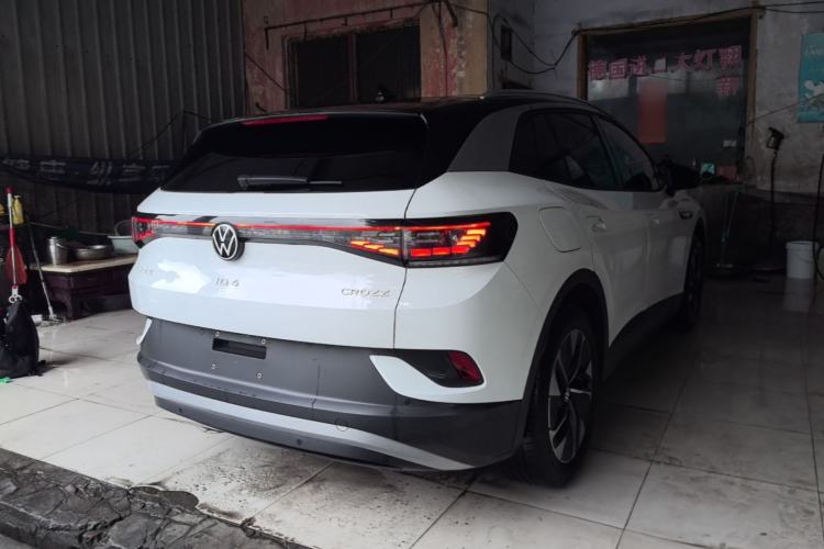 Used Volkswagen ID.4 CROZZ 2022 Standard Range PURE Edition Rear Right 45 Deg