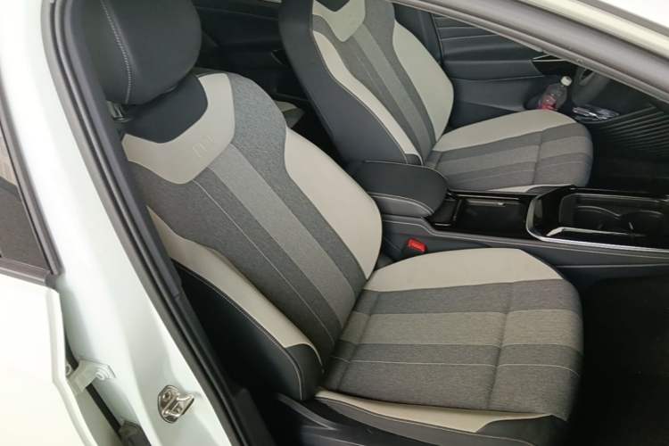 Used Volkswagen ID.4 CROZZ 2022 Pure Edition Limited Edition Right Front Seat