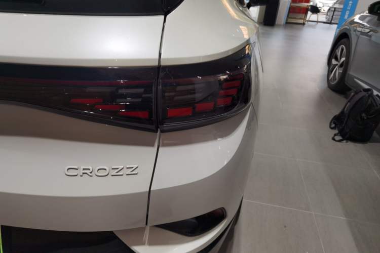 Used Volkswagen ID.4 CROZZ 2022 High-Performance PRIME Edition Right Rear Taillight