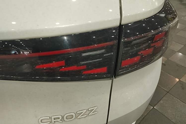 Used Volkswagen ID.4 CROZZ 2022 Long-Range Lite PRO Edition Right Rear Taillight