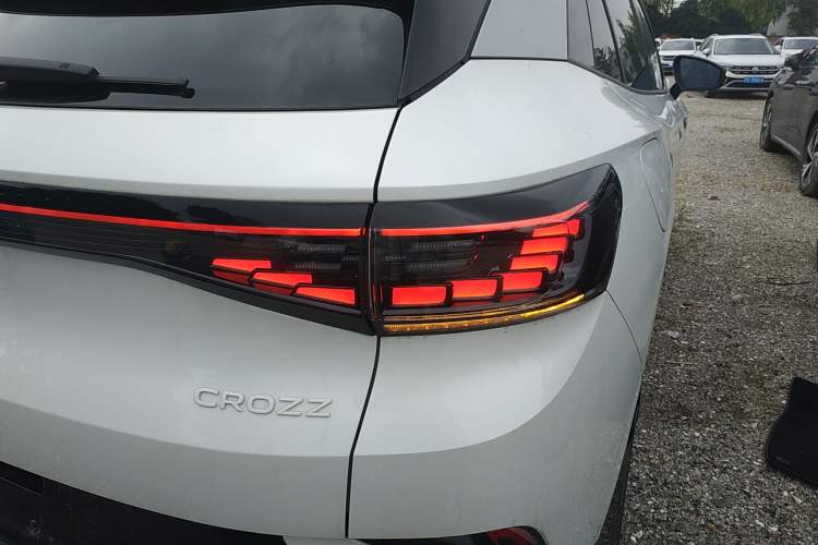 Used Volkswagen ID.4 CROZZ 2022 High-Performance PRIME Edition Right Rear Taillight