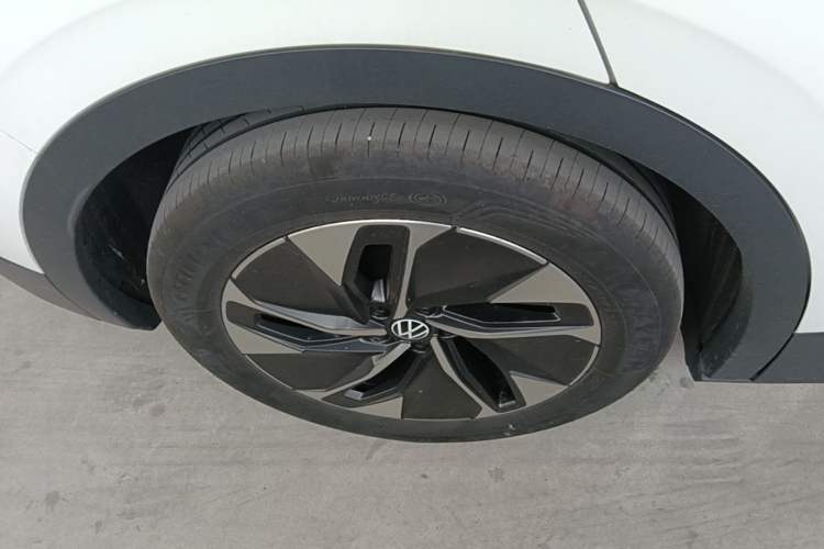 Used Volkswagen ID.4 CROZZ 2022 Pure Edition Limited Edition Right Rear Wheel Hub