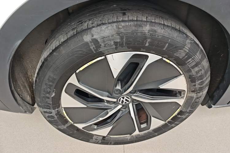 Used Volkswagen ID.4 CROZZ 2022 Pure Edition Limited Edition Right Rear Wheel Hub