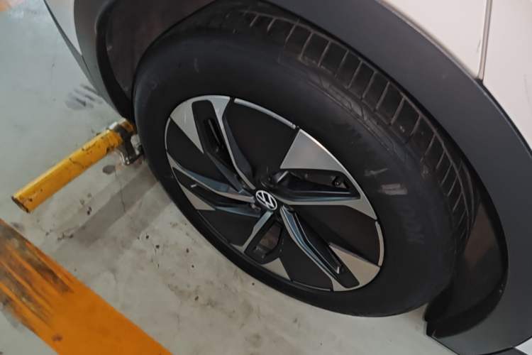 Used Volkswagen ID.4 CROZZ 2022 Pure Edition Limited Edition Right Rear Wheel Hub