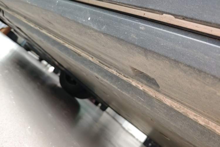 Used Volkswagen ID.4 CROZZ 2022 Pure Edition Limited Edition Right Side Sill