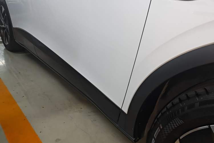 Used Volkswagen ID.4 CROZZ 2022 Pure Edition Limited Edition Right Side Sill