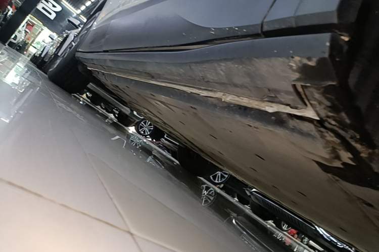Used Volkswagen ID.4 CROZZ 2022 Pure Edition Limited Edition Right Side Sill
