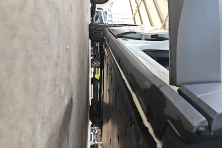 Used Volkswagen ID.4 CROZZ 2022 Pure Edition Limited Edition Right Side Sill