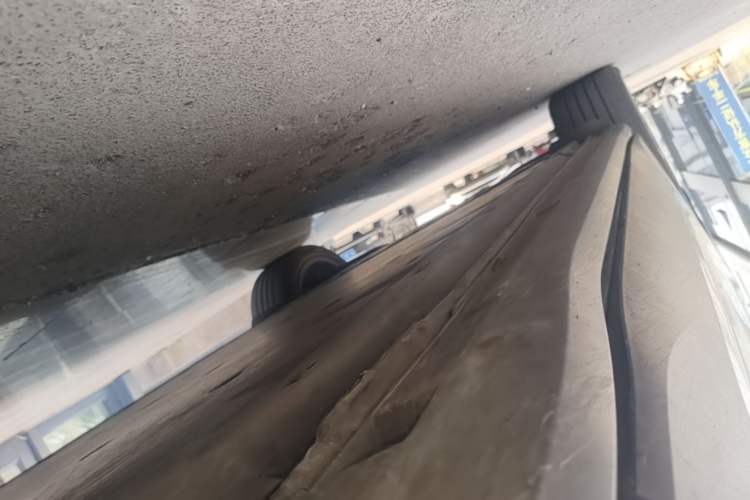 Used Volkswagen ID.4 CROZZ 2022 Long-Range Lite PRO Edition Right Side Sill