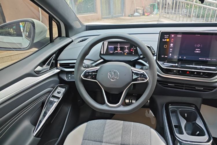 Used Volkswagen ID.4 CROZZ 2022 Standard Range PURE Edition Steering Wheel