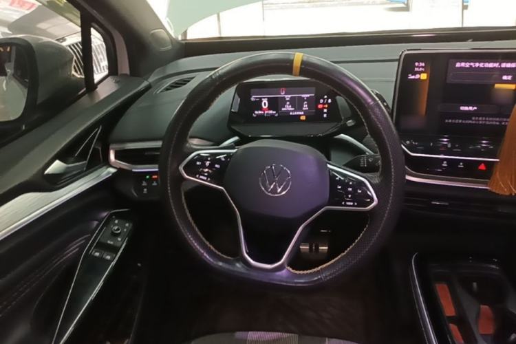 Used Volkswagen ID.4 CROZZ 2022 Long-Range PURE+ Edition Steering Wheel