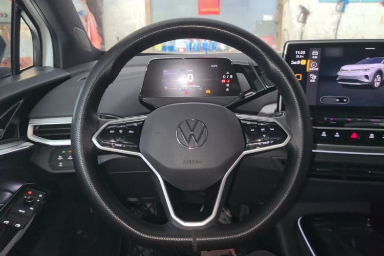 Used Volkswagen ID.4 CROZZ 2022 Standard Range PURE Edition Steering Wheel