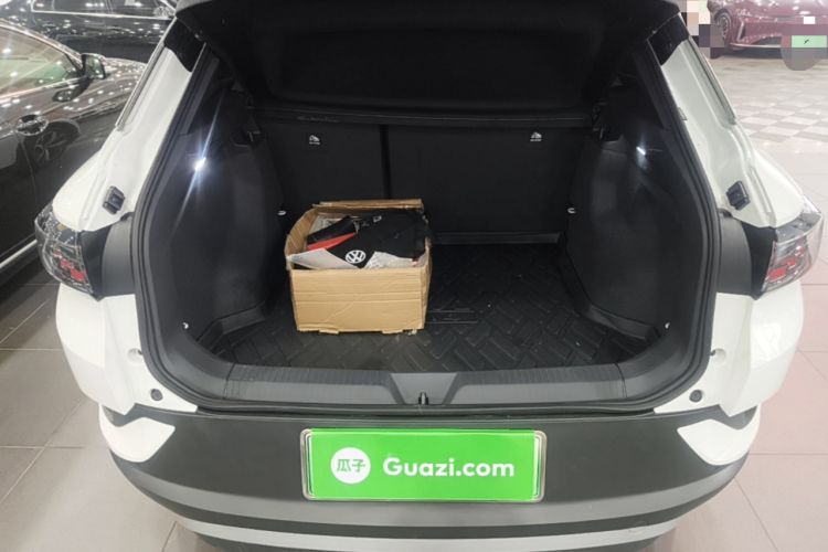 Used Volkswagen ID.4 CROZZ 2022 Long-Range Lite PRO Edition Trunk