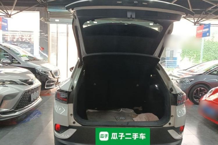 Used Volkswagen ID.4 CROZZ 2022 Long-Range PURE+ Edition Trunk