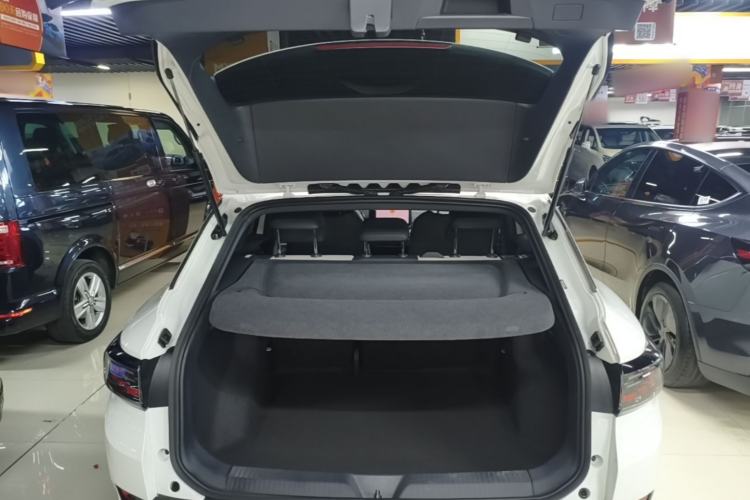 Used Volkswagen ID.4 CROZZ 2022 Standard Range PURE Edition Trunk