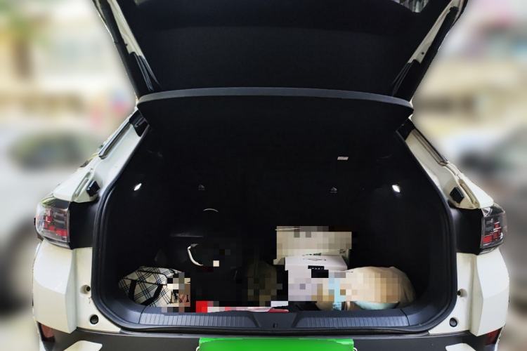 Used Volkswagen ID.4 CROZZ 2022 Long-Range PRO Edition Trunk