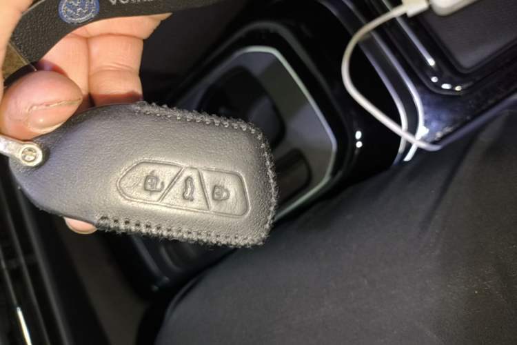 Used Volkswagen ID.4 CROZZ 2022 Long-Range Lite PRO Edition Vehicle Key