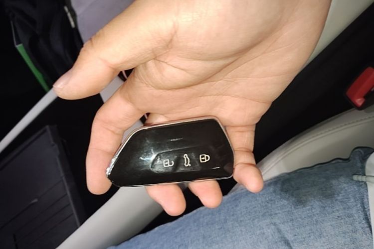 Used Volkswagen ID.4 CROZZ 2022 Long-Range PRO Edition Vehicle Key