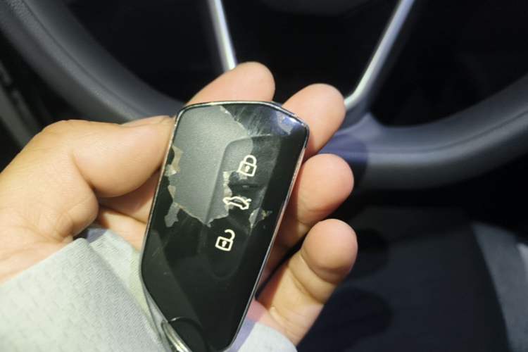 Used Volkswagen ID.4 CROZZ 2022 Long-Range PRO Edition Vehicle Key