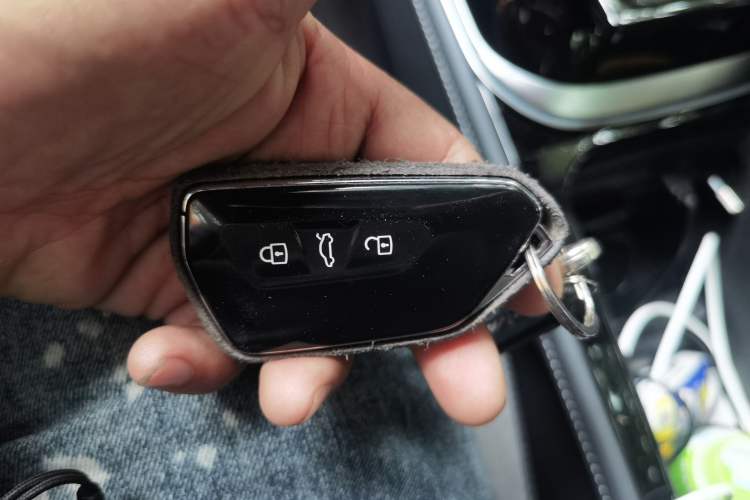 Used Volkswagen ID.4 CROZZ 2022 Long-Range Lite PRO Edition Vehicle Key