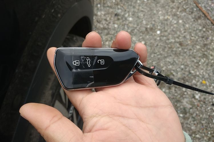 Used Volkswagen ID.4 CROZZ 2022 High-Performance PRIME Edition Vehicle Key