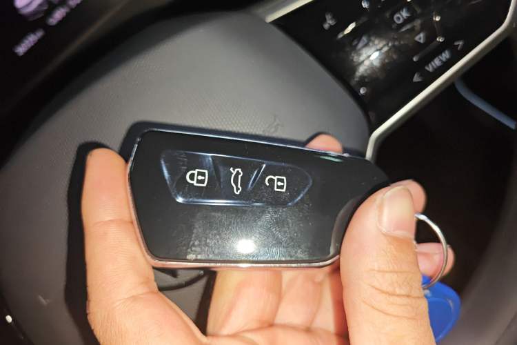Used Volkswagen ID.4 CROZZ 2022 Pure Edition Limited Edition Vehicle Key