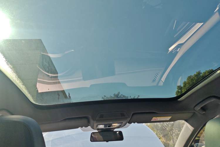 Used Volkswagen ID.4 CROZZ 2023 ACTIVE Lifestyle Edition Headliner
