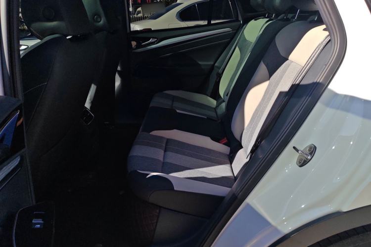 Used Volkswagen ID.4 CROZZ 2023 ACTIVE Lifestyle Edition Left Rear Seat