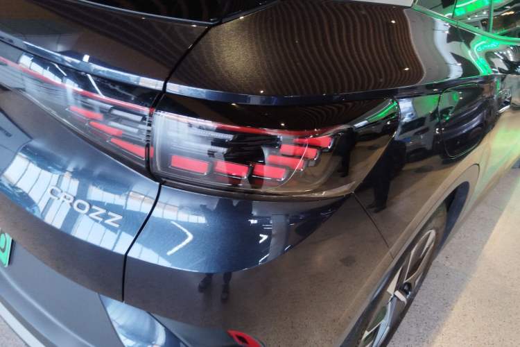 Used Volkswagen ID.4 CROZZ 2024 Pure Edition Limited Edition Exterior 6