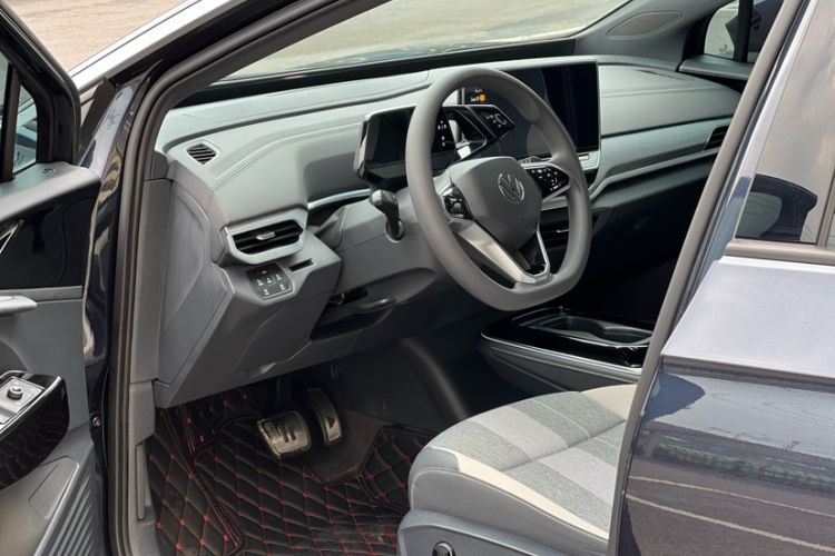 Used Volkswagen ID.4 CROZZ 2024 Pure Edition Limited Edition Interior 4