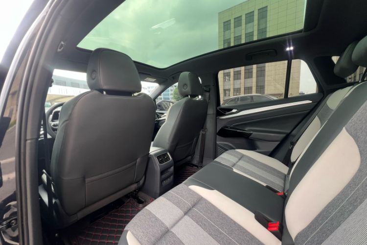 Used Volkswagen ID.4 CROZZ 2024 Pure Edition Limited Edition Interior 7