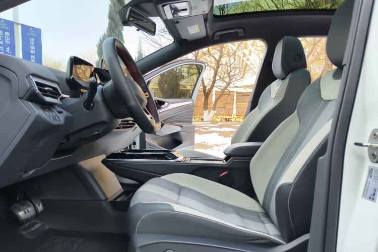 Used Volkswagen ID.4 CROZZ 2024 Pure Edition Limited Edition Left Front Seat