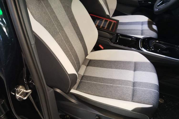 Used Volkswagen ID.4 CROZZ 2024 Pure Edition Limited Edition Right Front Seat