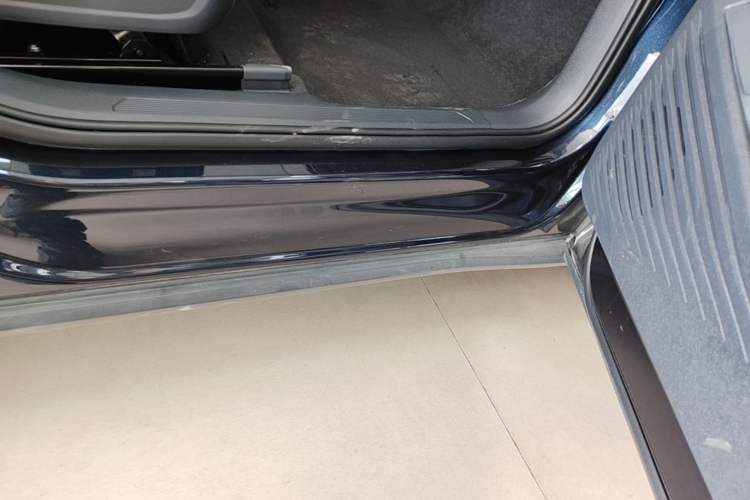 Used Volkswagen ID.4 CROZZ 2024 Pure Edition Limited Edition Right Side Sill