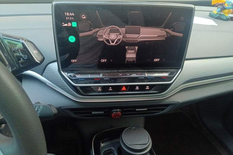 Used Volkswagen ID.4 CROZZ 2024 Pure Edition Limited Edition Audio And AC Panel