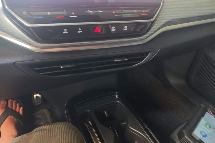 Used Volkswagen ID.4 CROZZ 2024 Pure Edition Limited Edition Audio And AC Panel