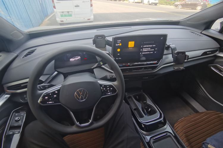 Used Volkswagen ID.4 CROZZ 2024 Pure Edition Limited Edition Center Console
