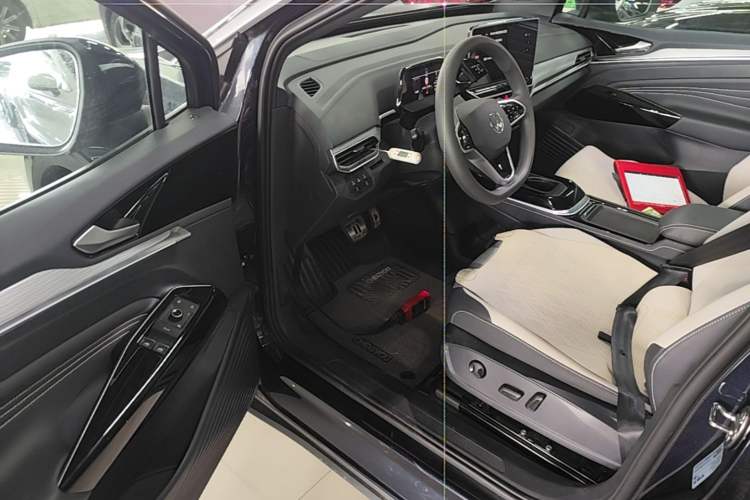 Used Volkswagen ID.4 CROZZ 2024 Pure Edition Limited Edition Driver Seat