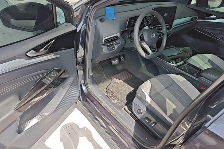 Used Volkswagen ID.4 CROZZ 2024 Pure Edition Limited Edition Driver Seat