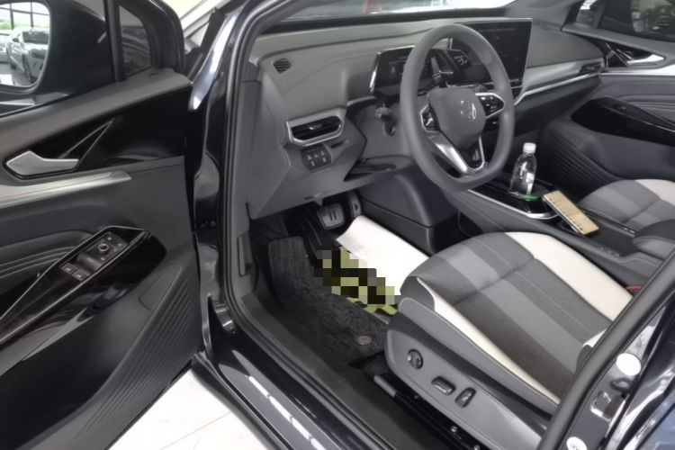 Used Volkswagen ID.4 CROZZ 2024 Pure Edition Limited Edition Driver Seat